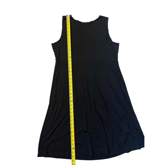 Chico’s Little Black Dress / Scoop Neck / Stretchy & Pleated / Size Large - Picture 6 of 9